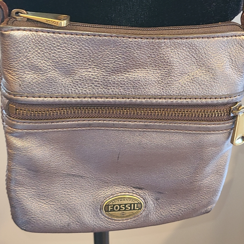 Fossil metallic cowhide leather crossbody bag - Picture 2 of 8